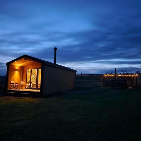 Hotel Under The Oak Glamping Caerphilly Zewnętrze zdjęcie