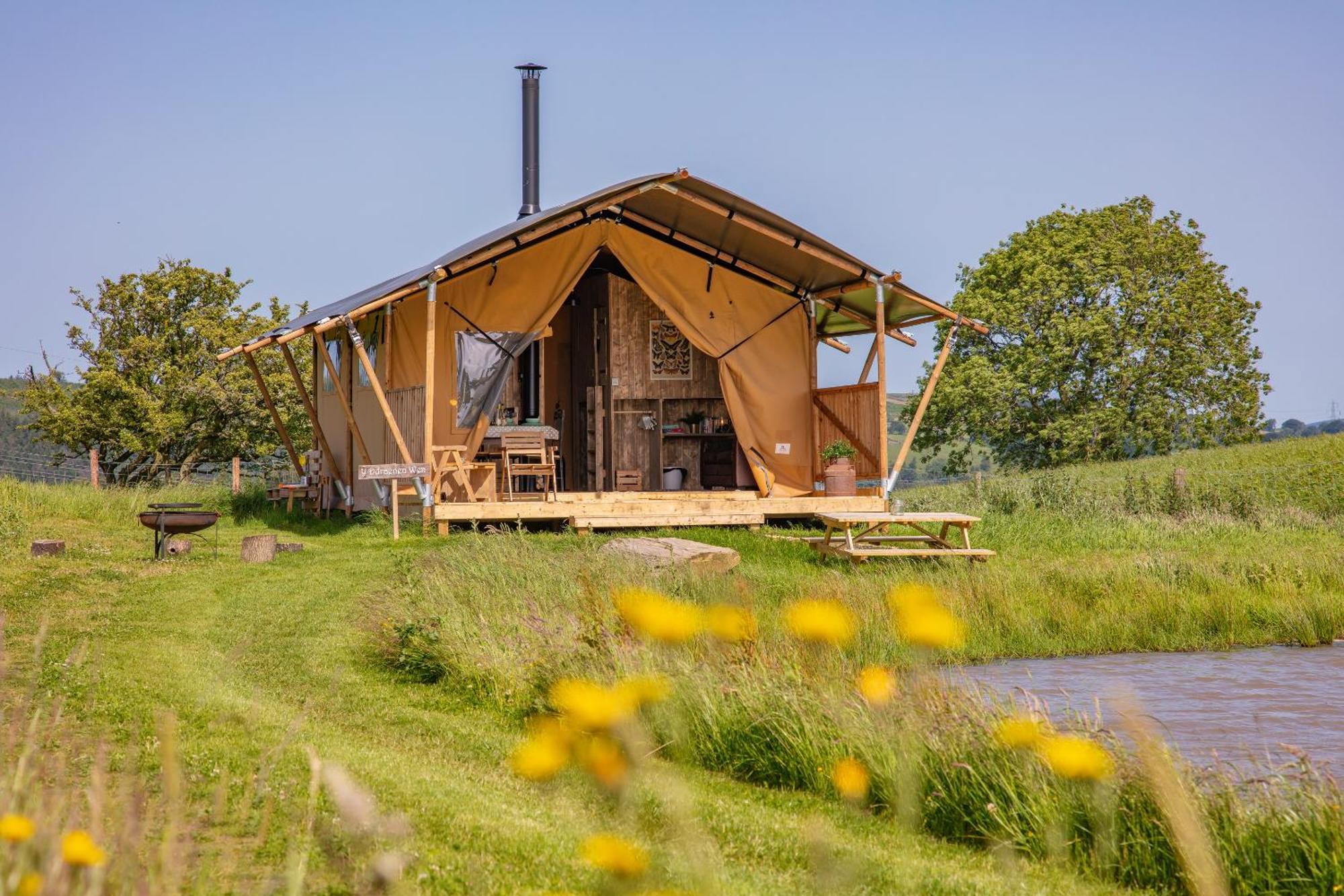 Hotel Under The Oak Glamping Caerphilly Zewnętrze zdjęcie