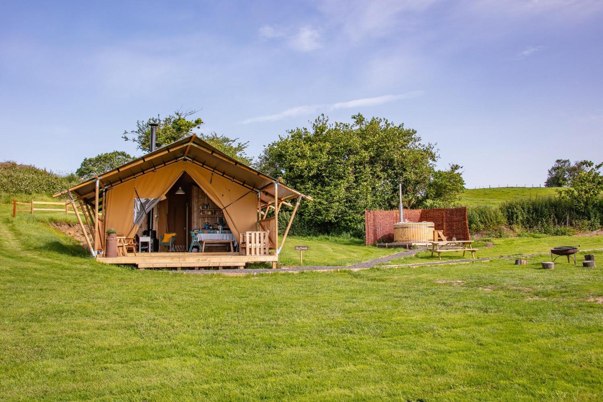 Hotel Under The Oak Glamping Caerphilly Zewnętrze zdjęcie