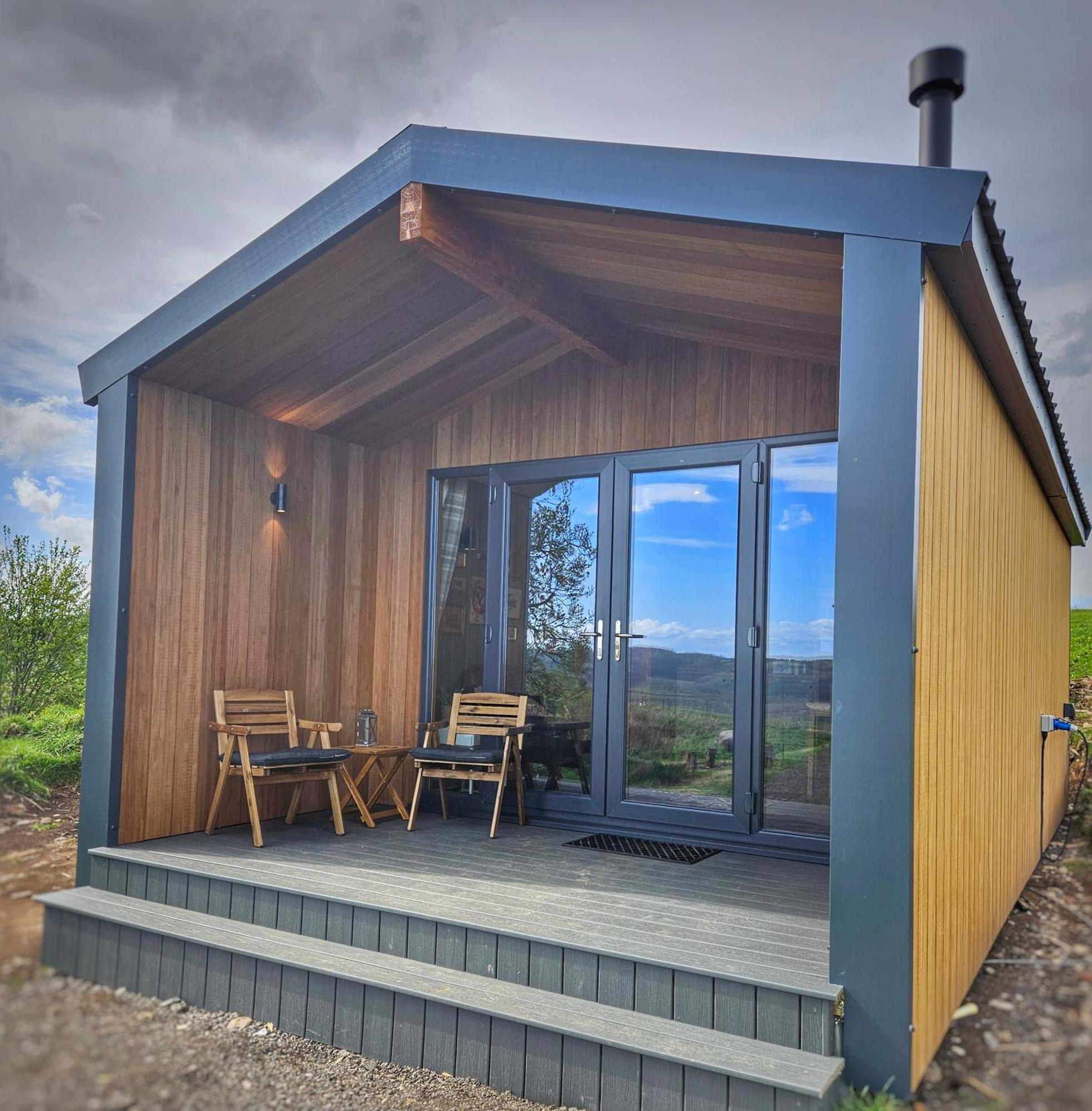 Hotel Under The Oak Glamping Caerphilly Zewnętrze zdjęcie