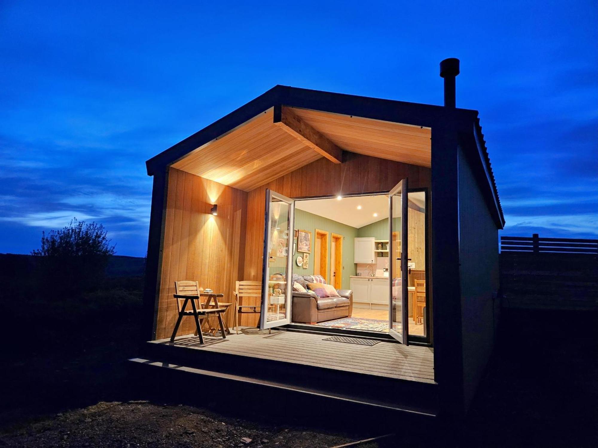 Hotel Under The Oak Glamping Caerphilly Zewnętrze zdjęcie