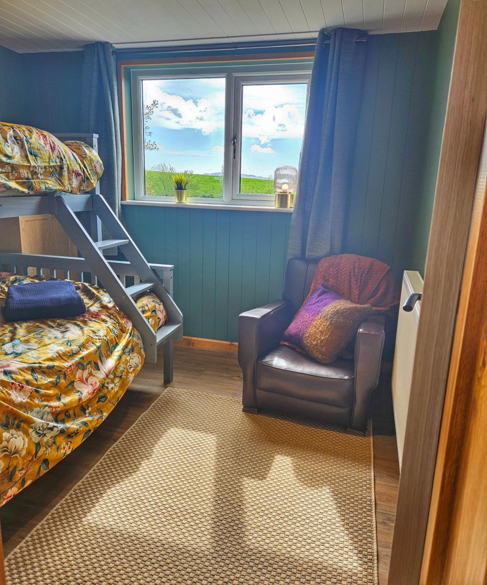 Hotel Under The Oak Glamping Caerphilly Zewnętrze zdjęcie